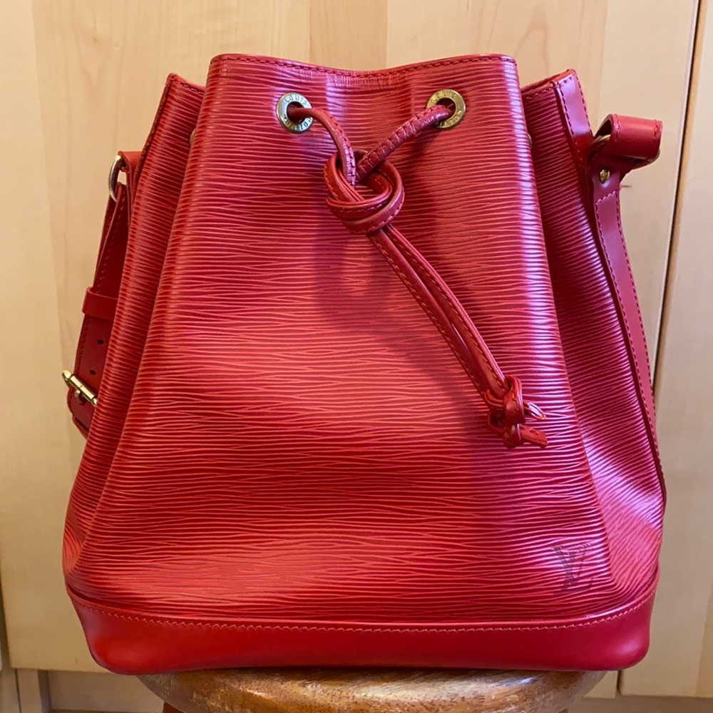 Louis Vuitton Vintage Petit Noe Red Epi Leather Shoulder Bag